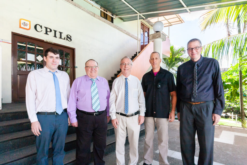 معلمين اجانب موقع معهد CPILS سيبو