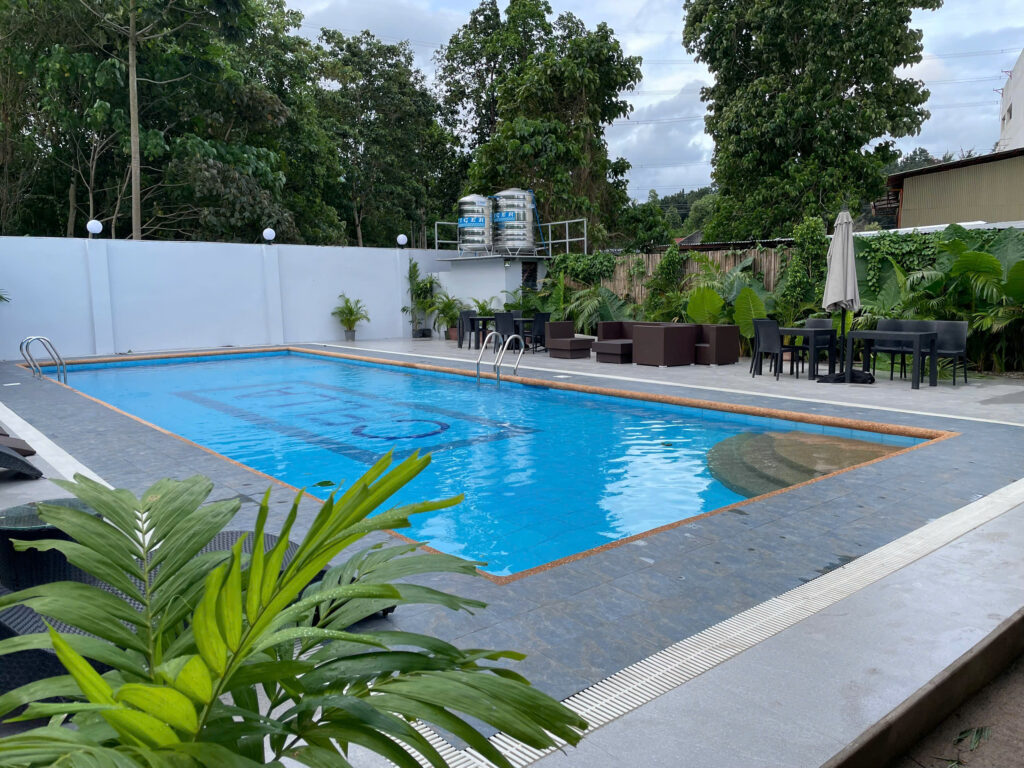 اكاديمية سيلا يوني سيبو الفلبين 4