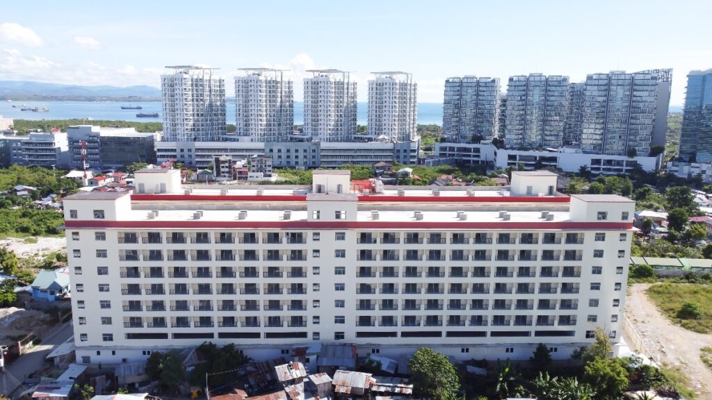 B'Cebu english Academy cebu Philippines 7