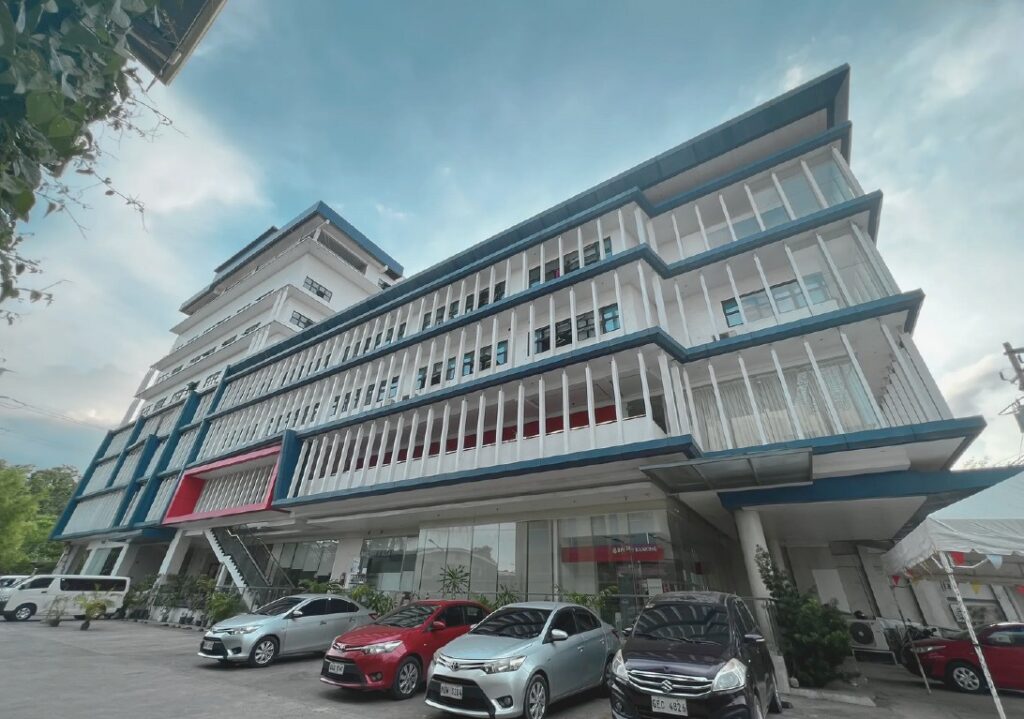 سيلا يوني IETLS سيبو الفلبين المبنى الئيسي